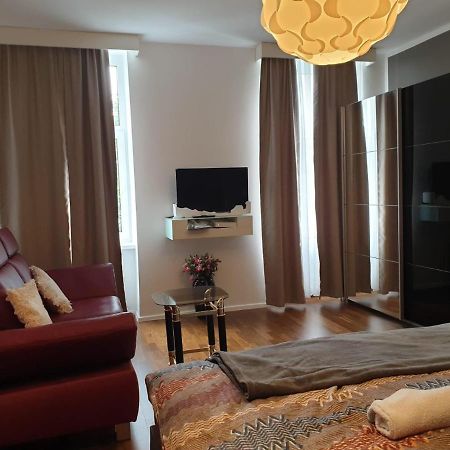 Deluxe Apartment 5P Mm A Wina Bagian luar foto
