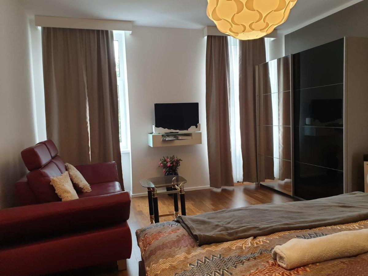 Deluxe Apartment 5P Mm A Wina Bagian luar foto